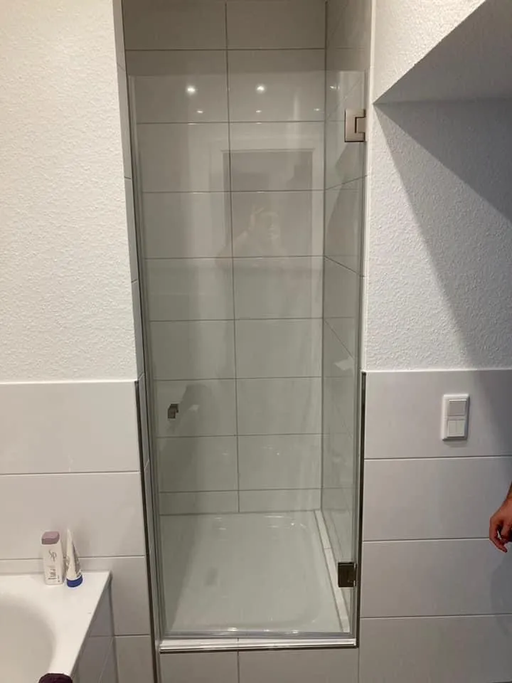 Duschabtrennungen/ Trennwände – Bild 23