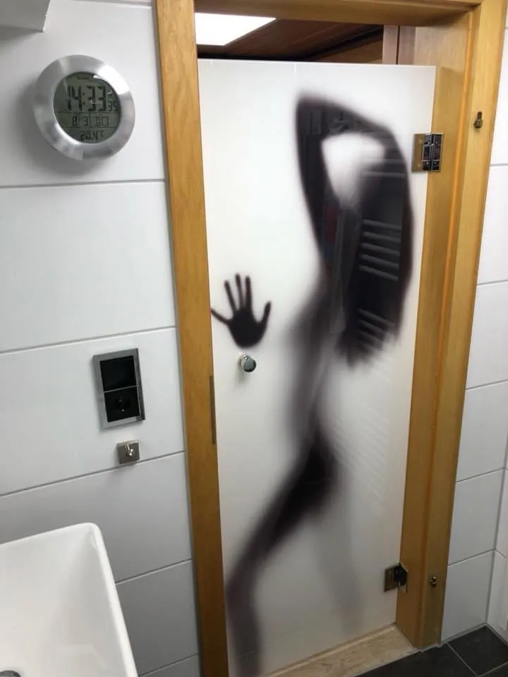 Duschabtrennungen/ Trennwände – Bild 33